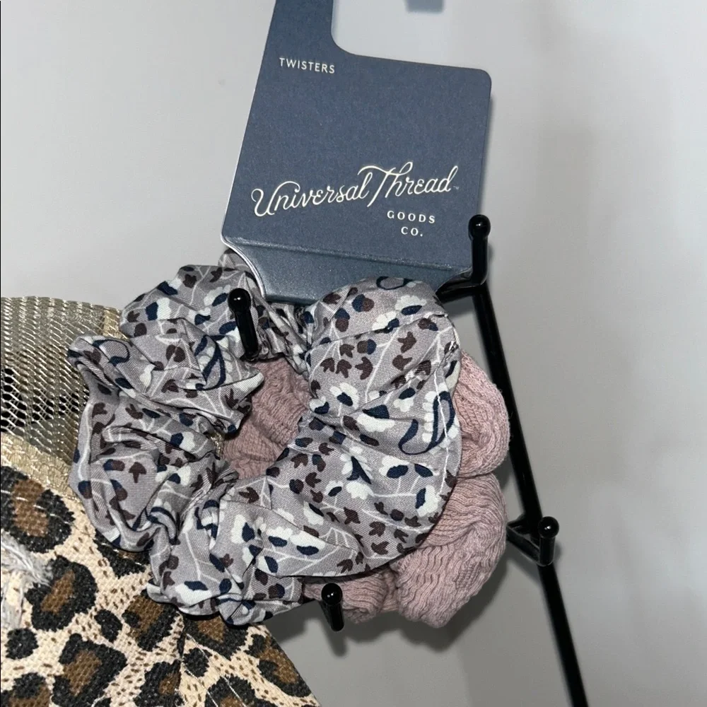 Leopard Print Cap and Hair Accessories Set NWT